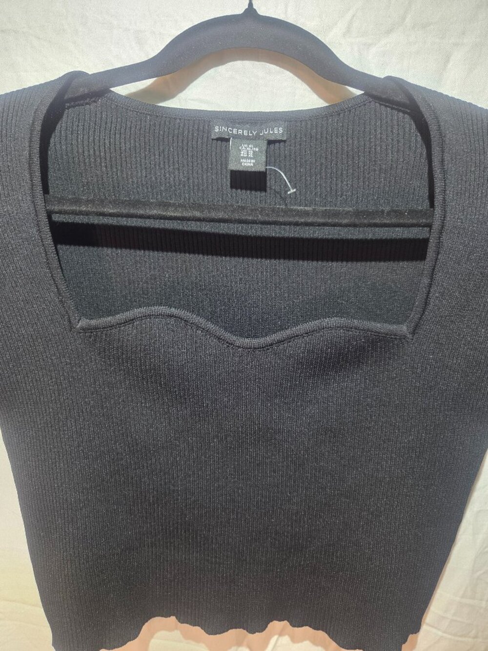 Sincerly Jules Black Scalloped Neck Crop Top